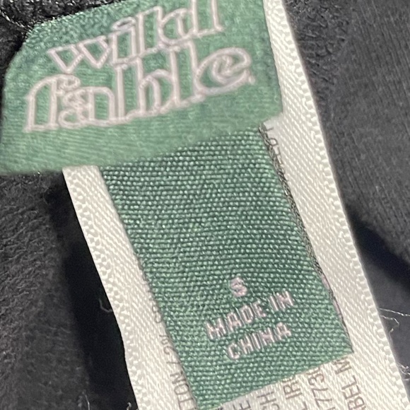 Wild Fable black yoga pants - Picture 4 of 4